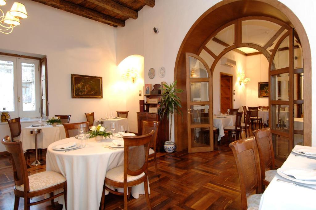 Hotel Ristorante Le Clarisse 아망테 외부 사진