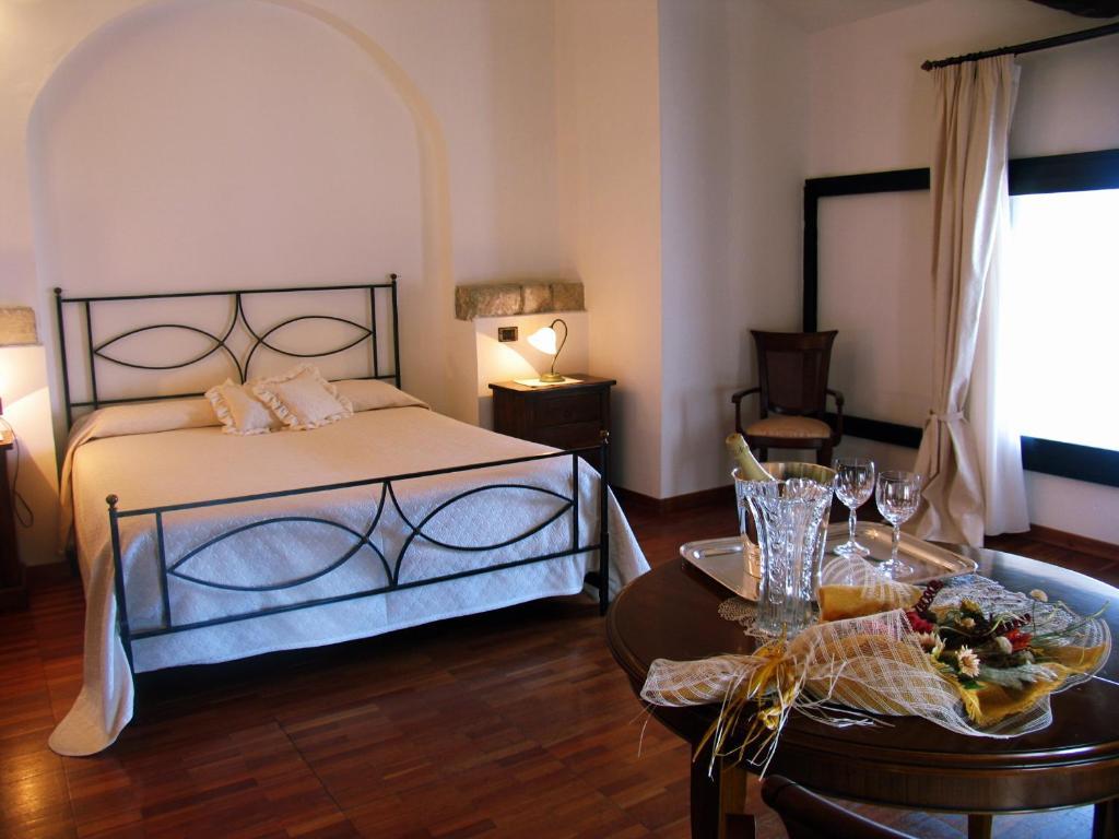 Hotel Ristorante Le Clarisse 아망테 객실 사진