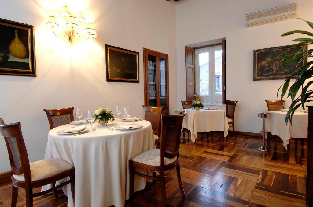 Hotel Ristorante Le Clarisse 아망테 외부 사진
